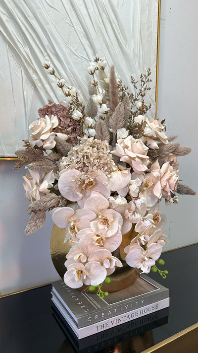 Magnolia floral arrangement - Luscious Homewares