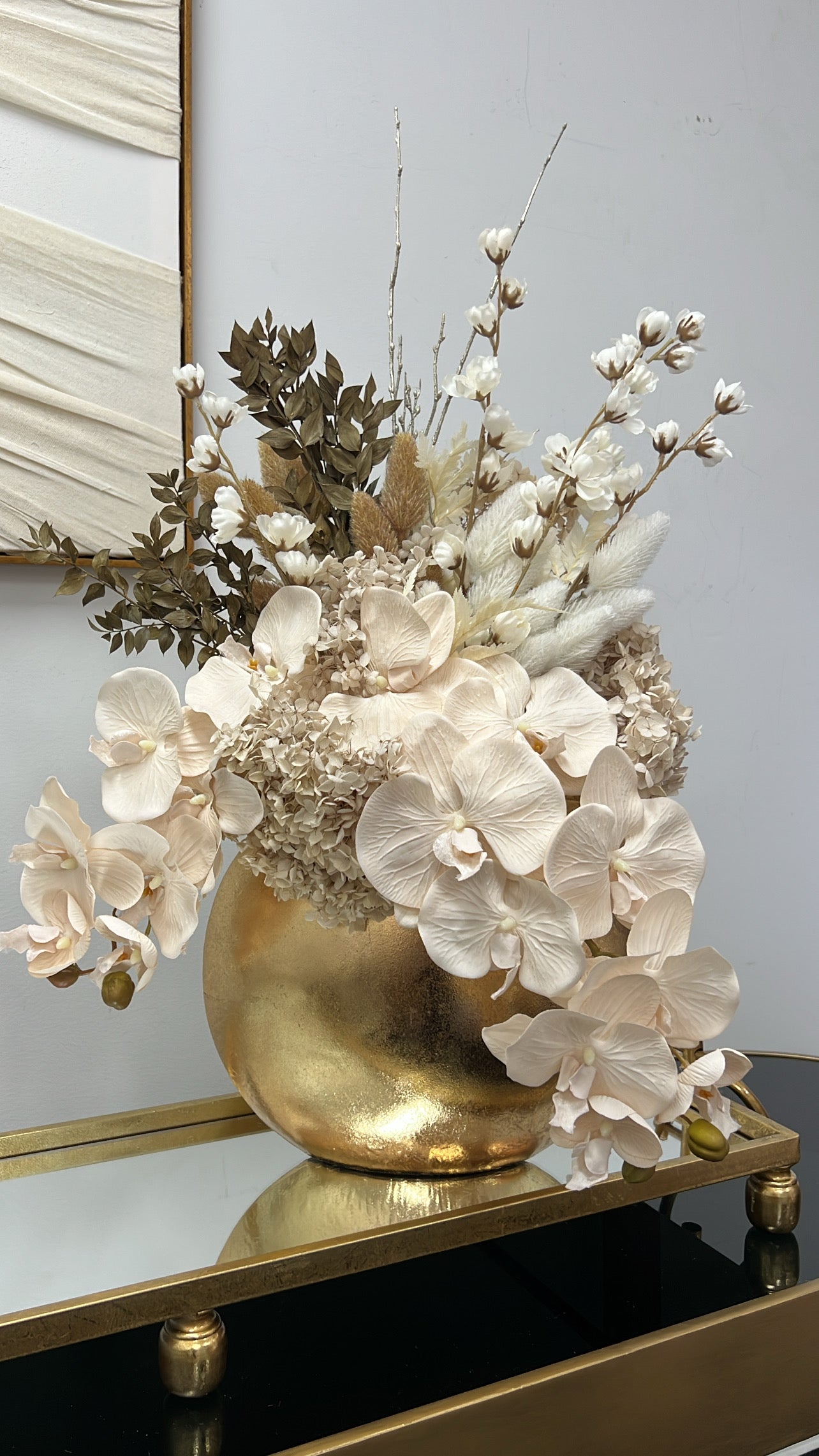 Honeycomb everlasting floral arrangement