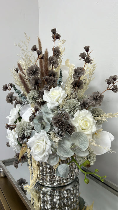 Joelle floral arrangement - Luscious Homewares