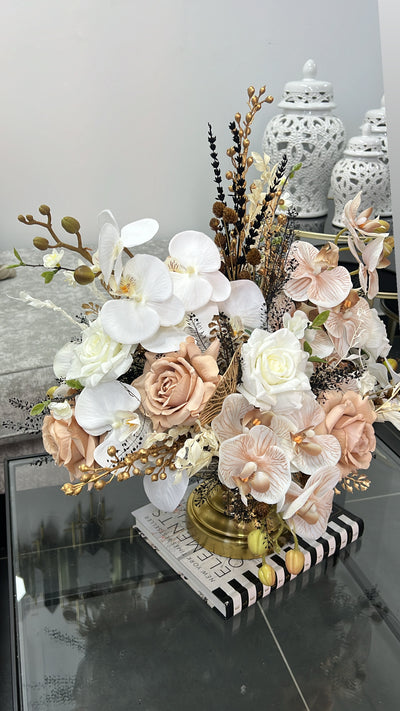 Yusra floral arrangement - Luscious Homewares