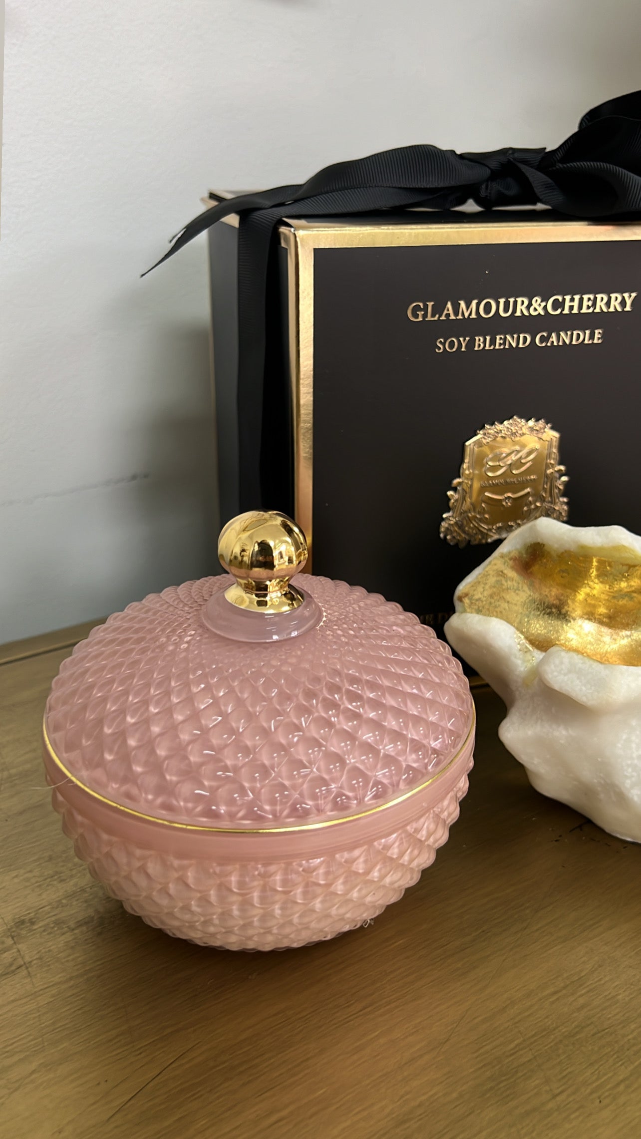 Luxury aroma soy candle pink and gold - pink champagne - Luscious Homewares