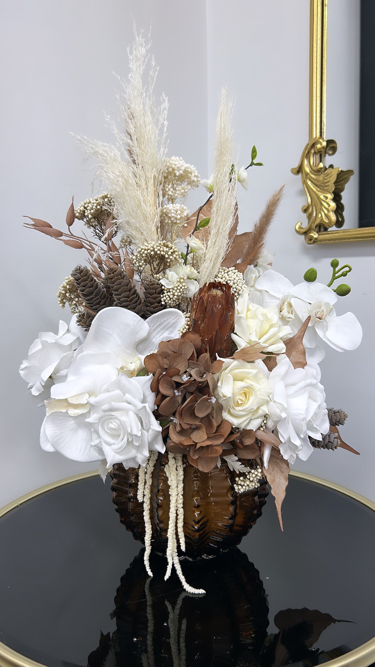 Mazyida floral arrangement - Luscious Homewares