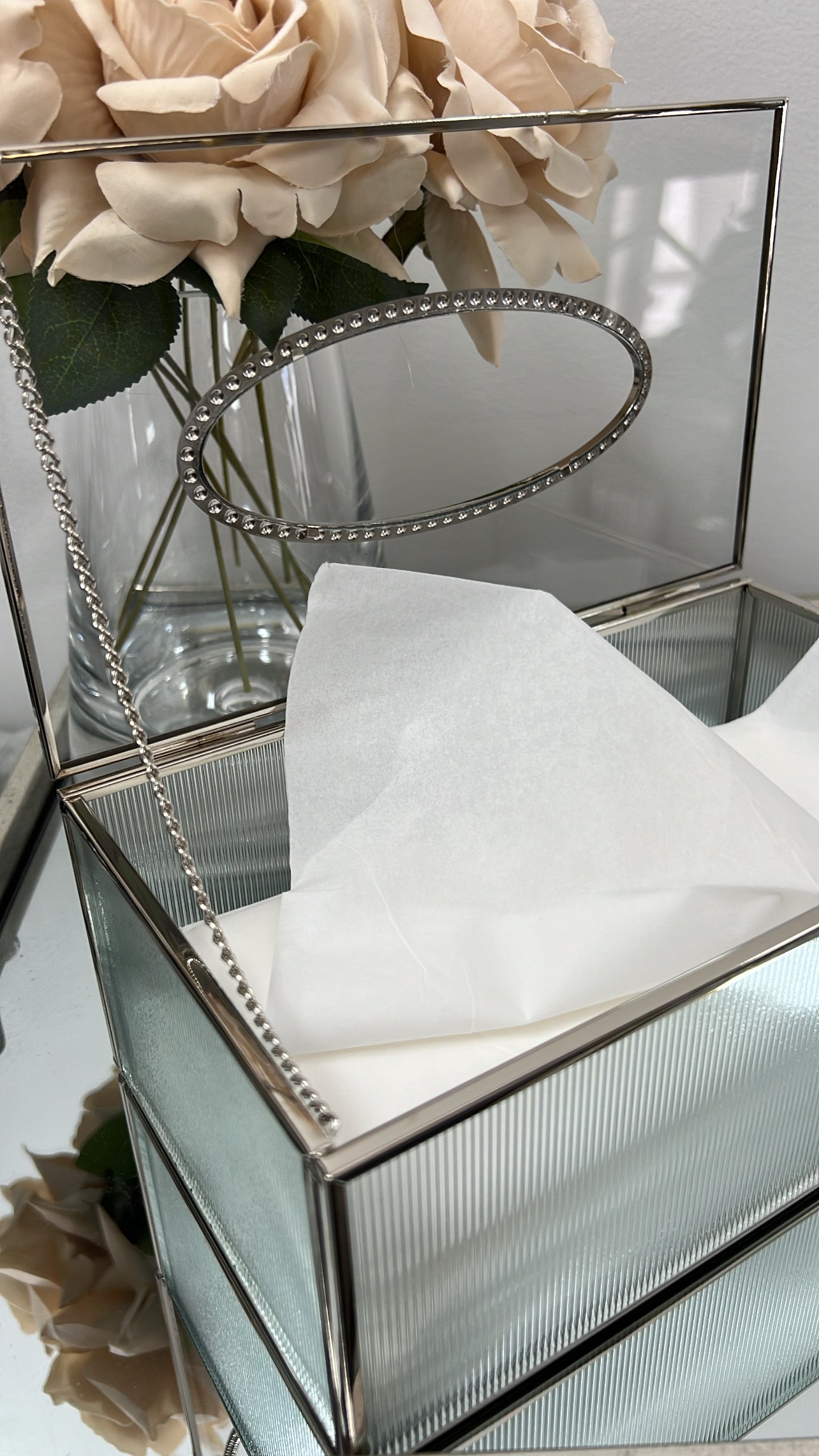 Belvue silver tissue box - Luscious Homewares