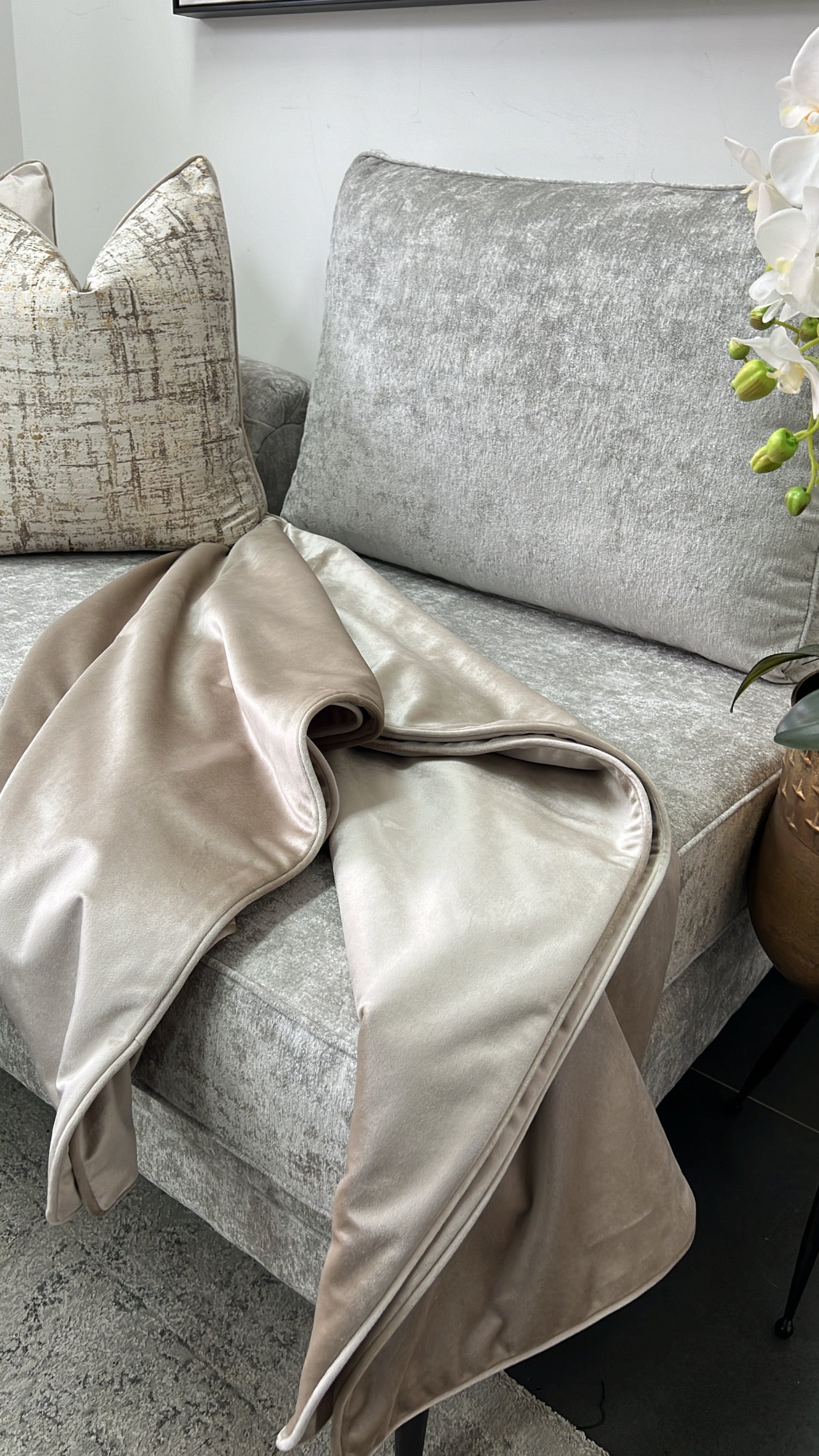 Luxury oyster throw 140x200cm - Luscious Homewares