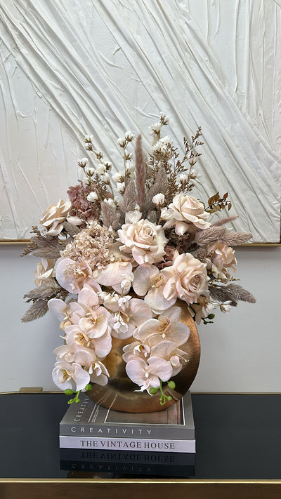 Magnolia floral arrangement - Luscious Homewares