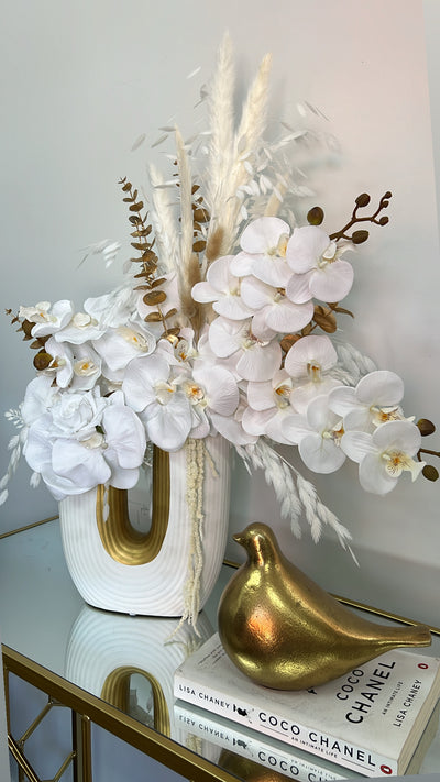 Amara floral arrangement - Luscious Homewares