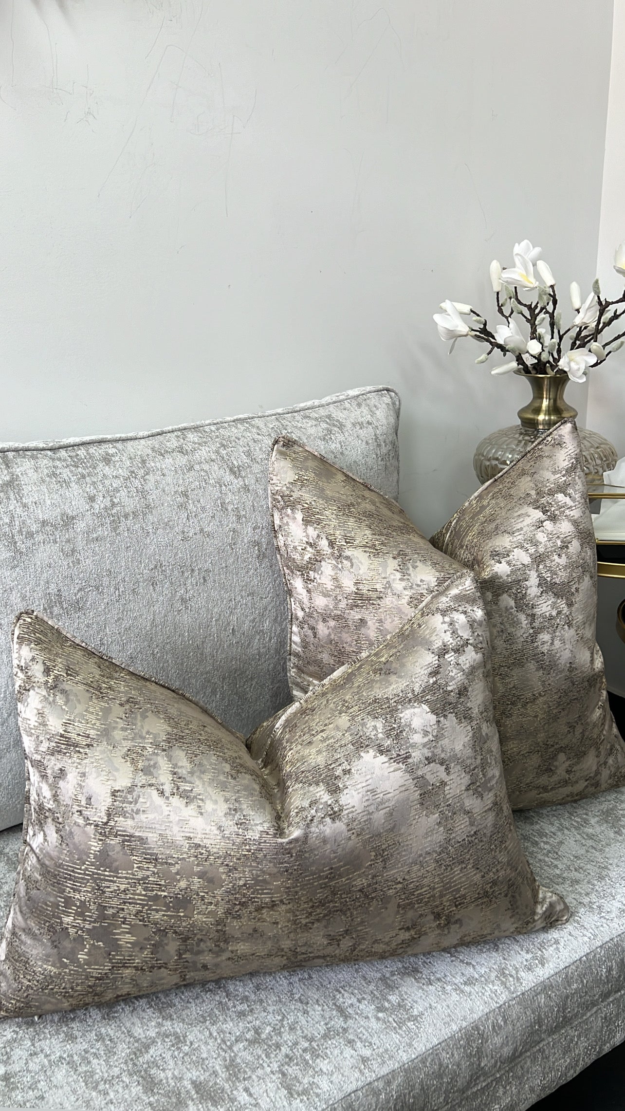 Avalanch cushion - Luscious Homewares