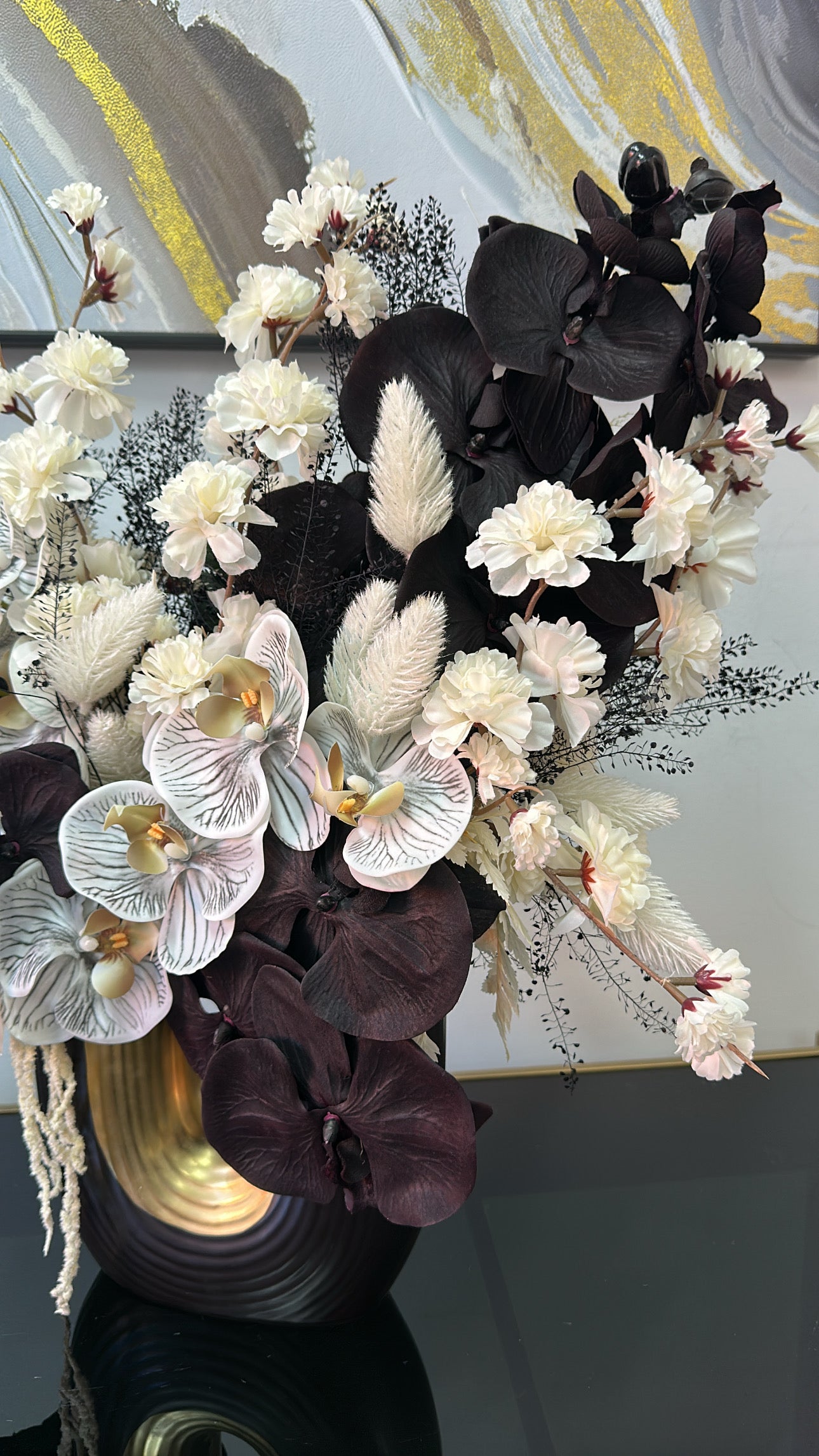 Raven floral arrangement - Luscious Homewares
