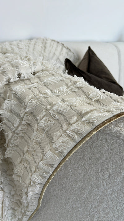 Dante ivory throw 140x220cm