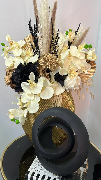 Ashlyn floral arrangement - Luscious Homewares