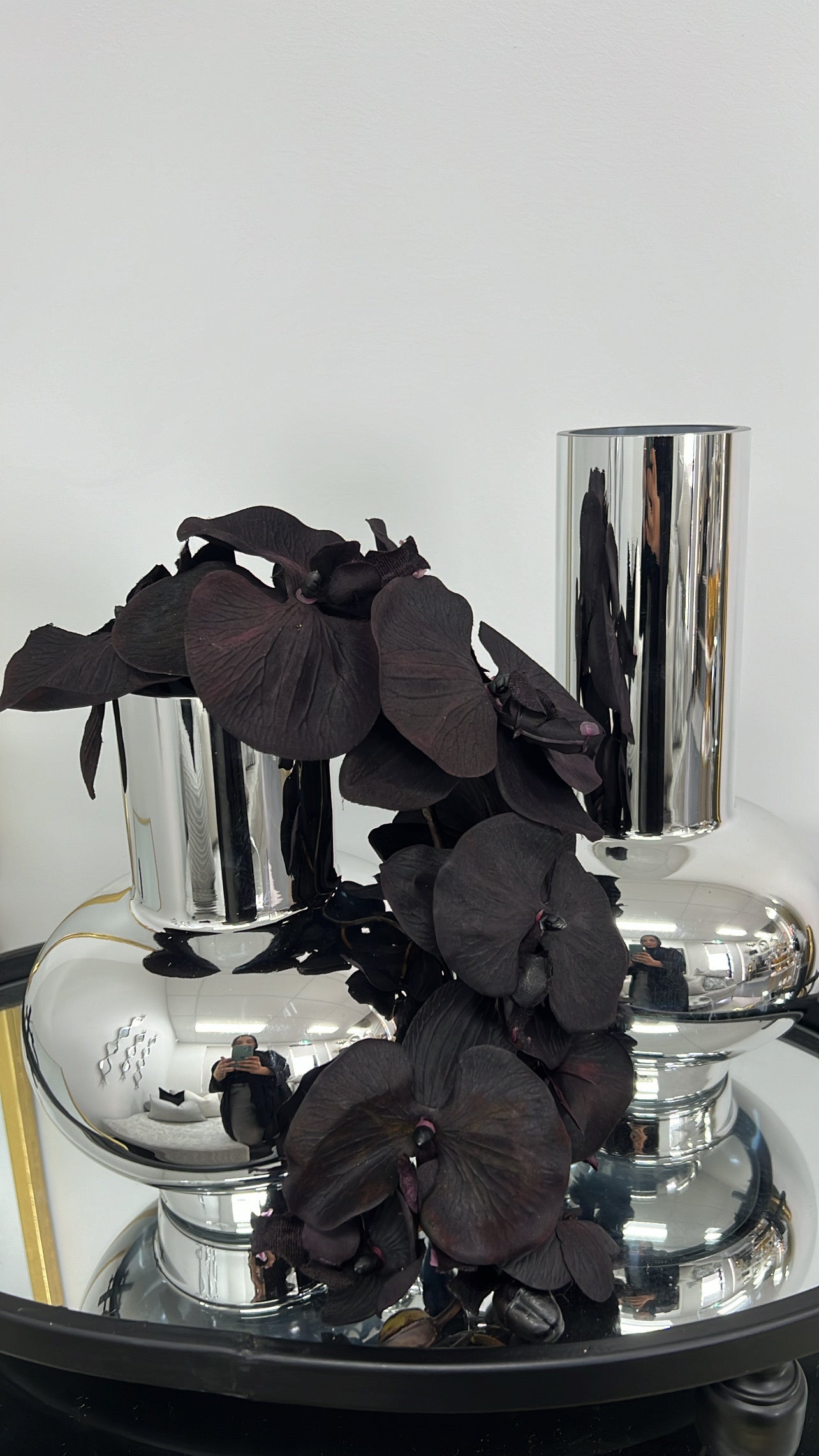 Cleo silver mirror vase - Luscious Homewares