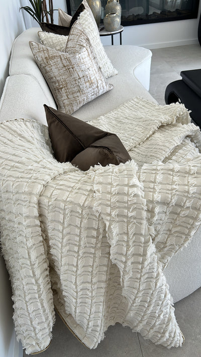 Dante ivory throw 140x220cm