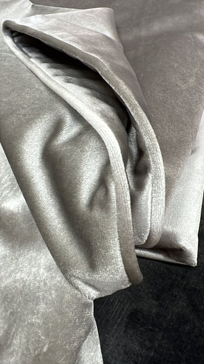 Luxe silver throw 140x200 - Luscious Homewares