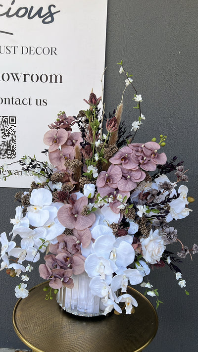 Rhegan floral arrangement - Luscious Homewares