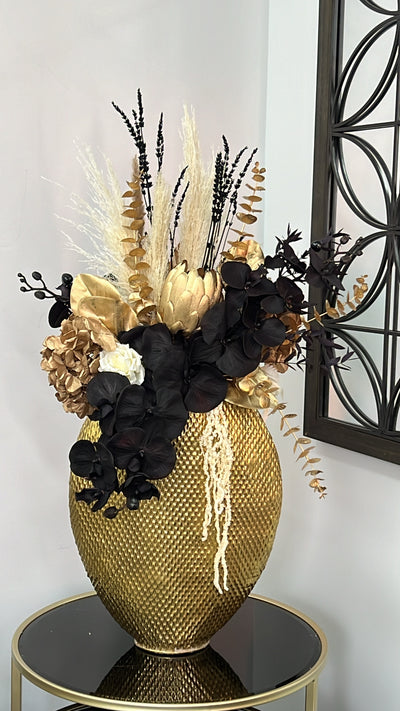 Cyrus floral arrangement - Luscious Homewares