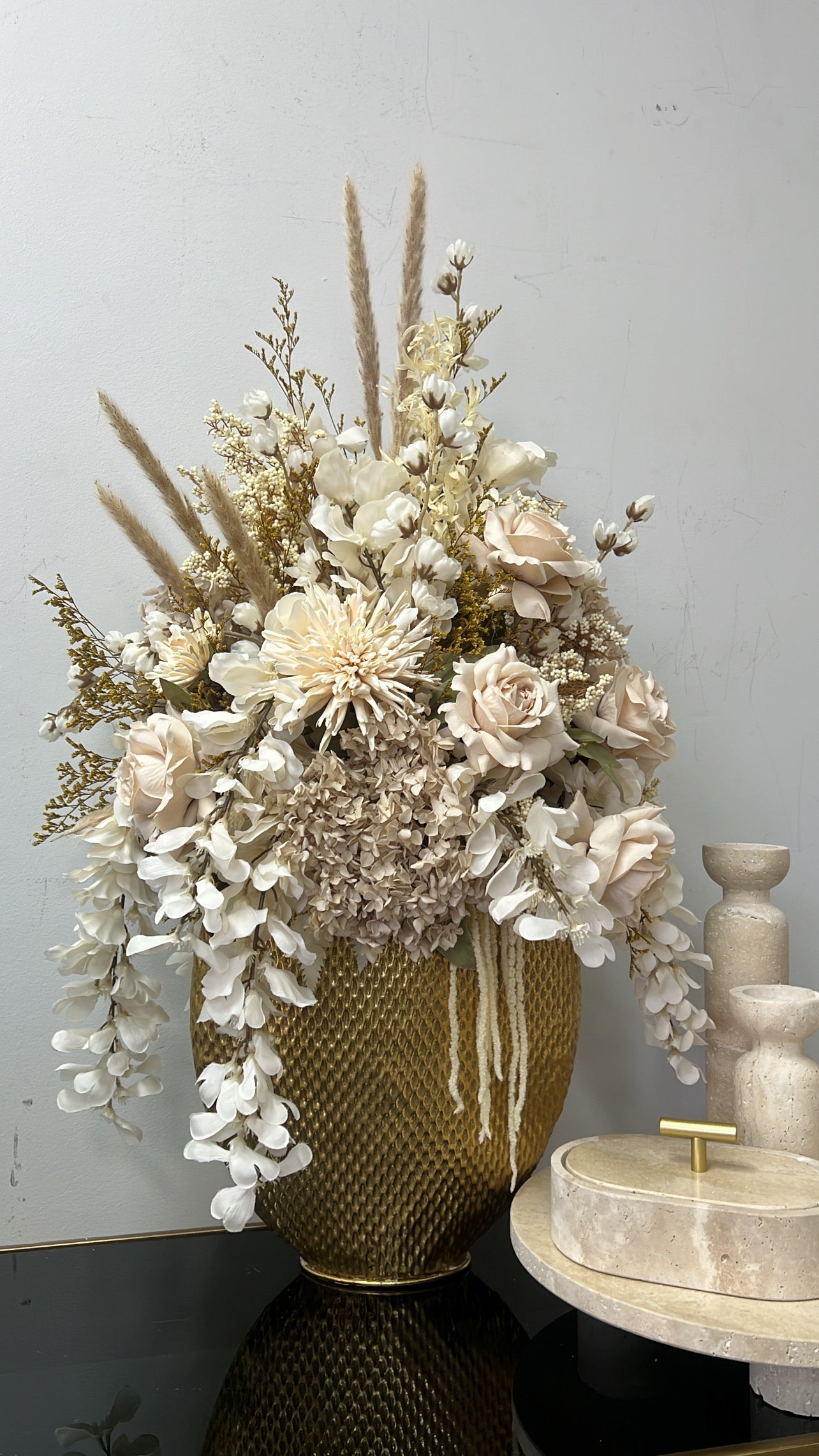 Malika bloom Floral Arrangement