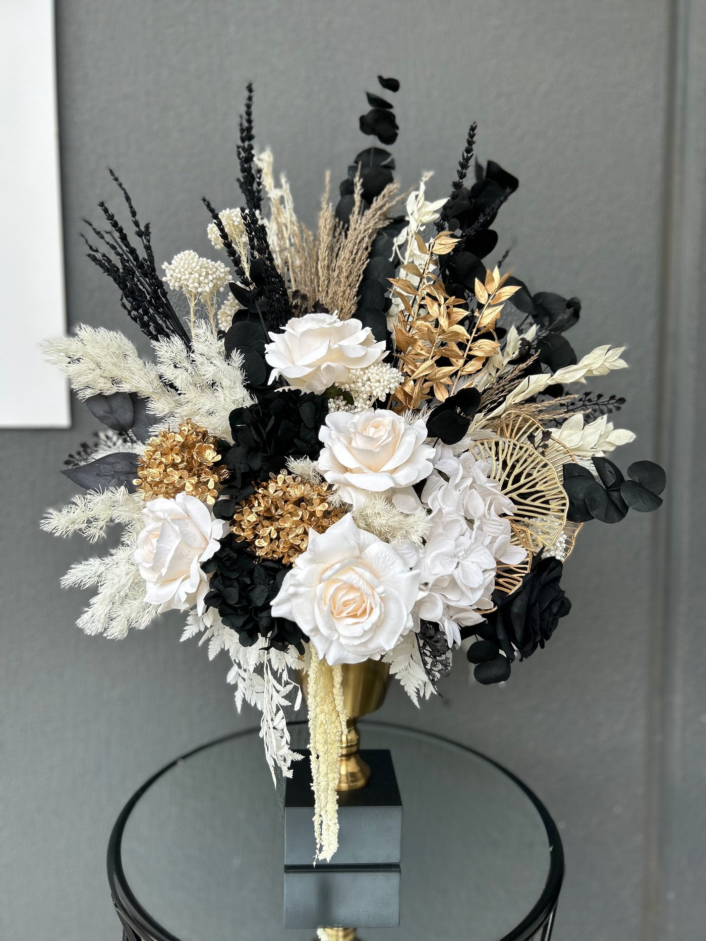 Evgii floral arrangement - Luscious Homewares