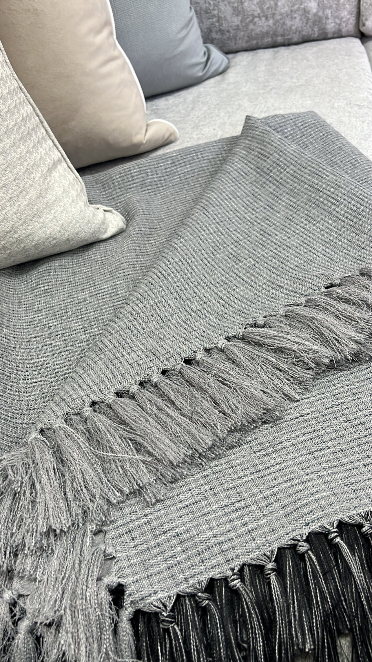 Riley smokey greyThrow - Luscious Homewares