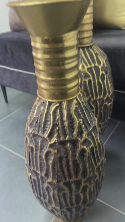 Ramz black and gold Floor vase