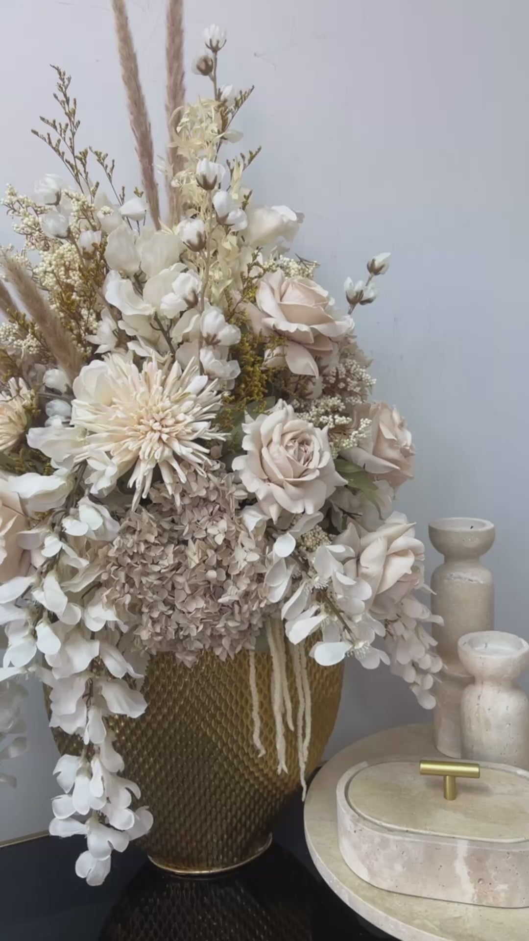 Malika bloom Floral Arrangement