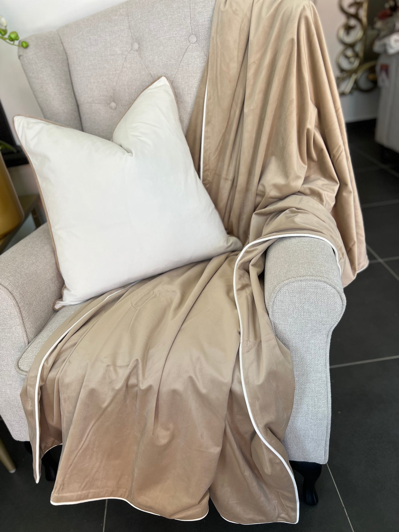 Leeya latte throw - Luscious Homewares